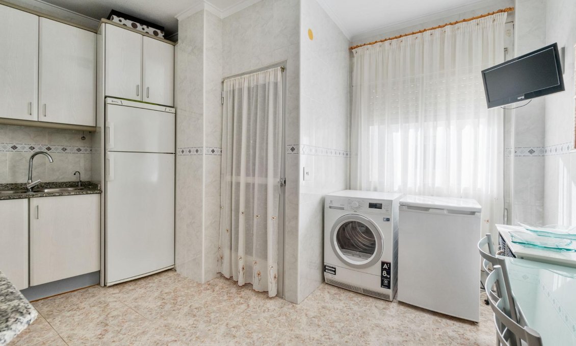 Resale - Apartment -
Torrevieja