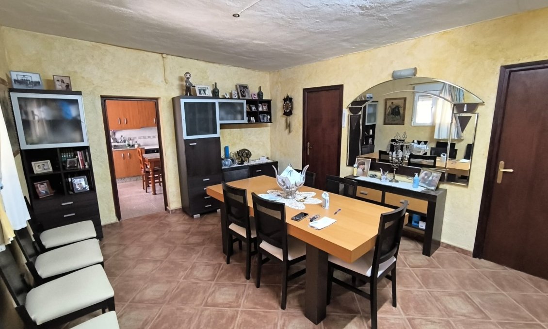 Revente - Villa -
Yecla - Inland