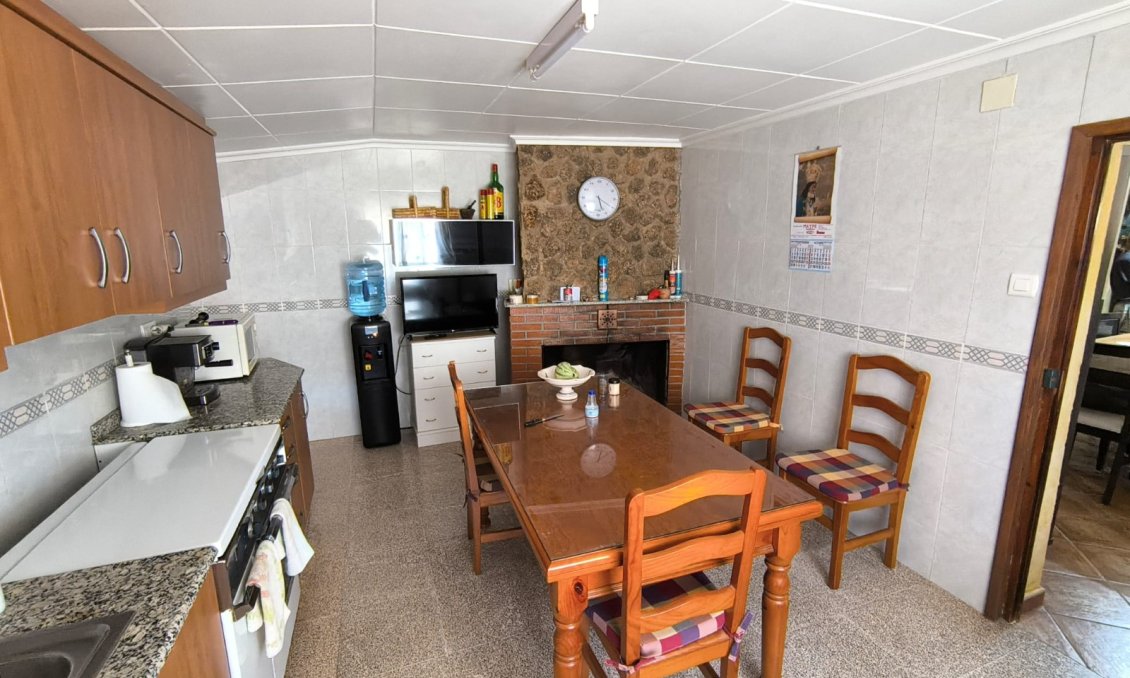 Revente - Villa -
Yecla - Inland