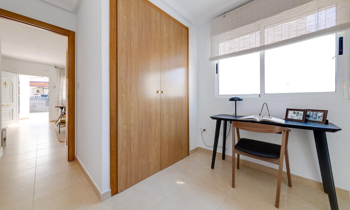 Neue Gebäude - Villa -
San Fulgencio - El Oasis