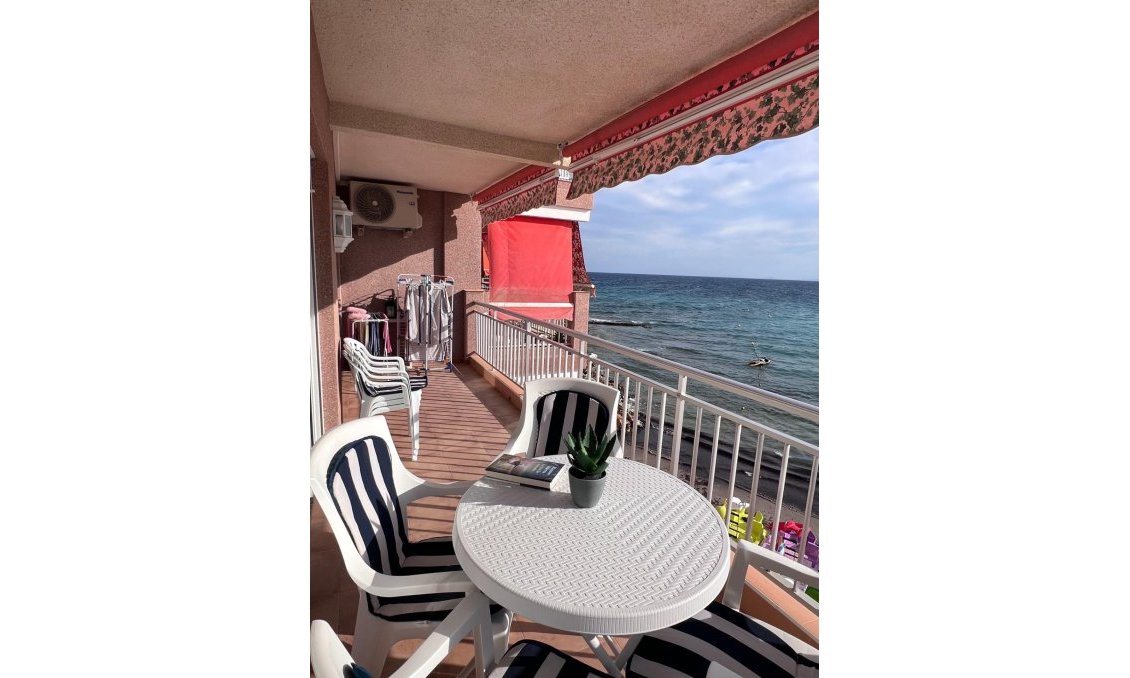 Resale - Apartment -
Torrevieja - Playa de los Locos