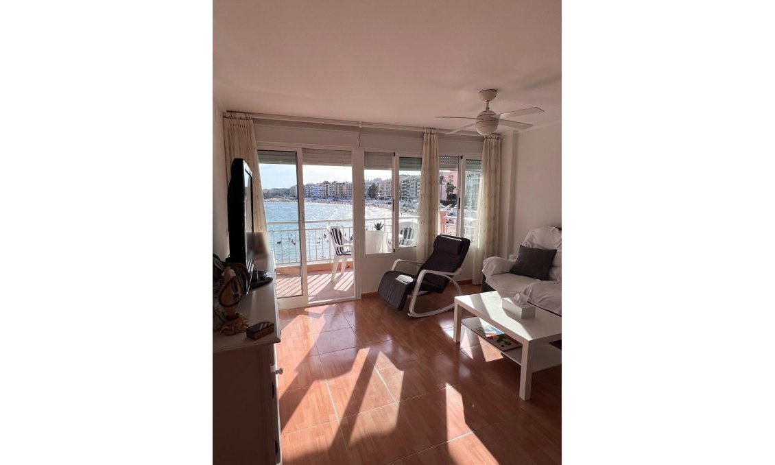 Resale - Apartment -
Torrevieja - Playa de los Locos