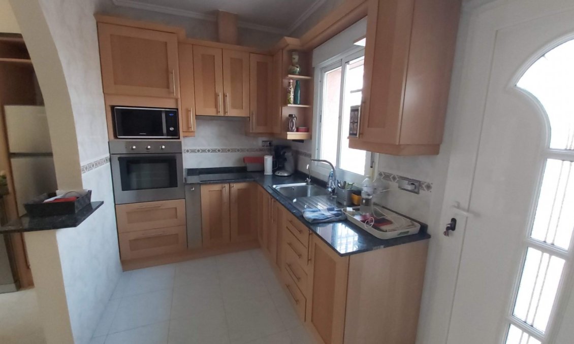 Resale - Villa -
Benimar - Costa Blanca