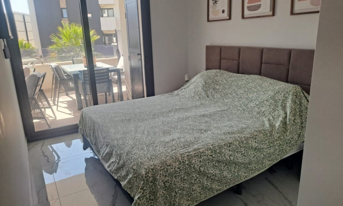 Wiederverkauf - Wohnung -
Playa Flamenca - Costa Blanca