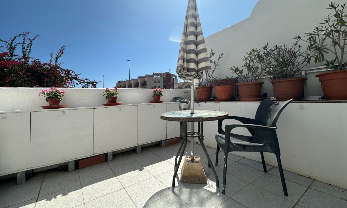 Wiederverkauf - Bungalow -
Orihuela Costa - Costa Blanca