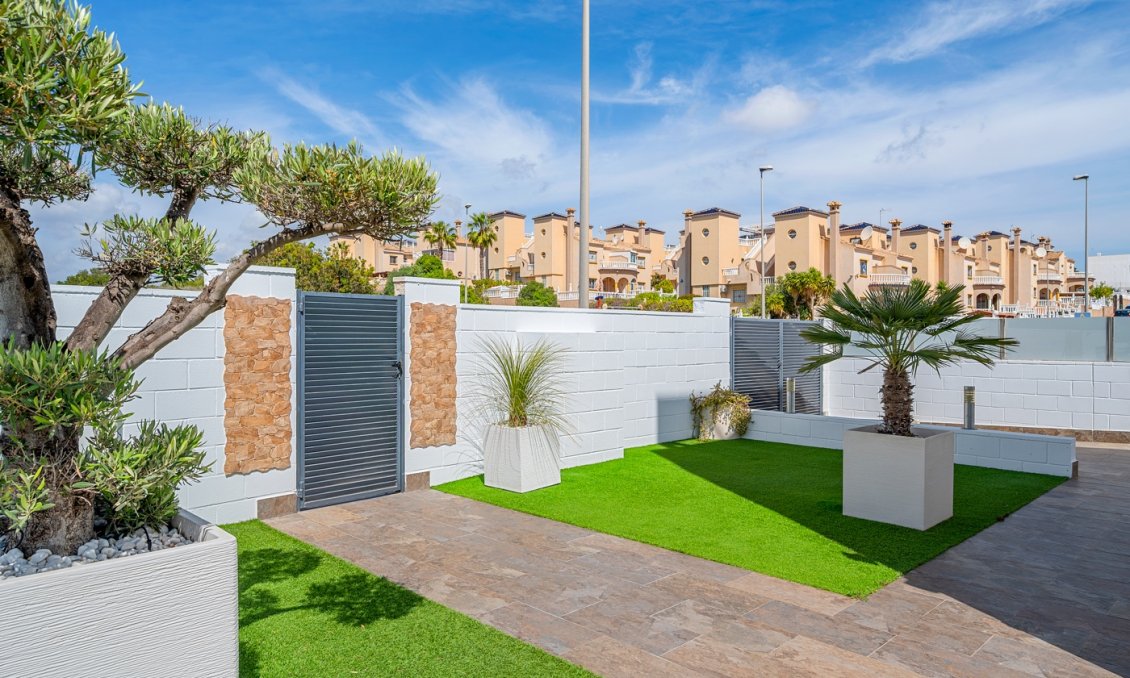 Wiederverkauf - Villa -
Orihuela Costa - Costa Blanca