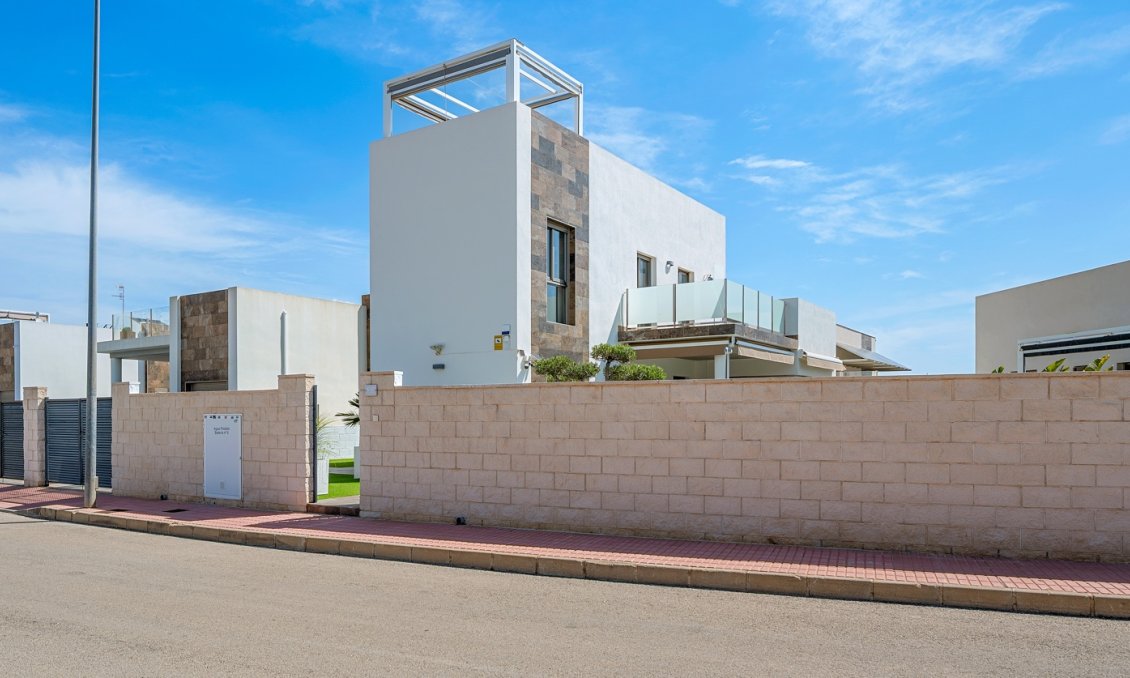 Wiederverkauf - Villa -
Orihuela Costa - Costa Blanca