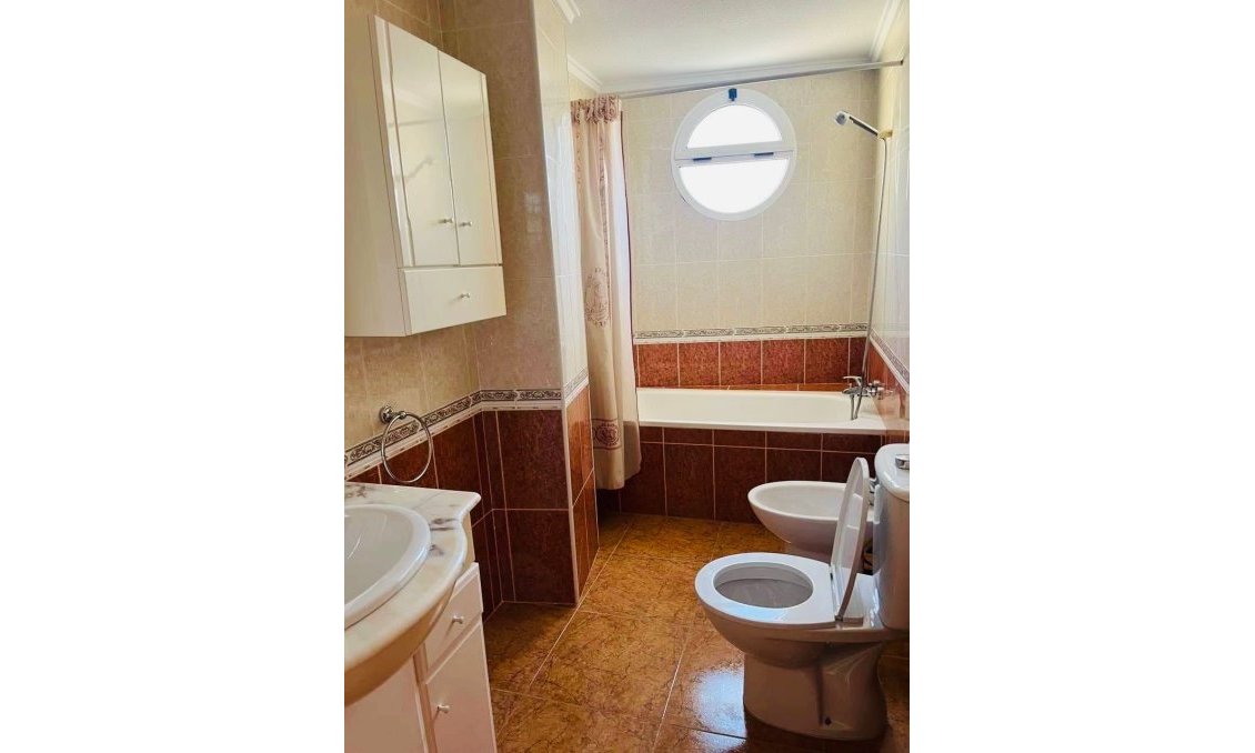 Revente - Appartement -
Torrevieja - Costa Blanca