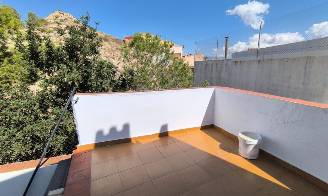 Wiederverkauf - Town House -
Sax - Inland