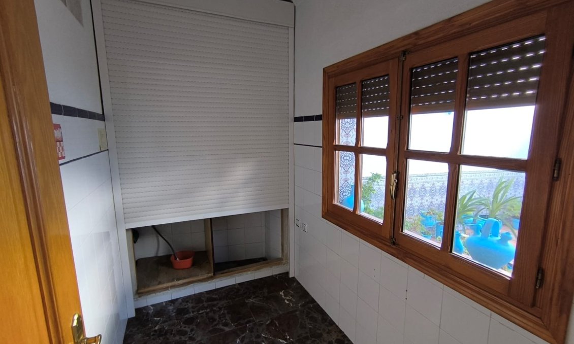 Wiederverkauf - Town House -
Sax - Inland