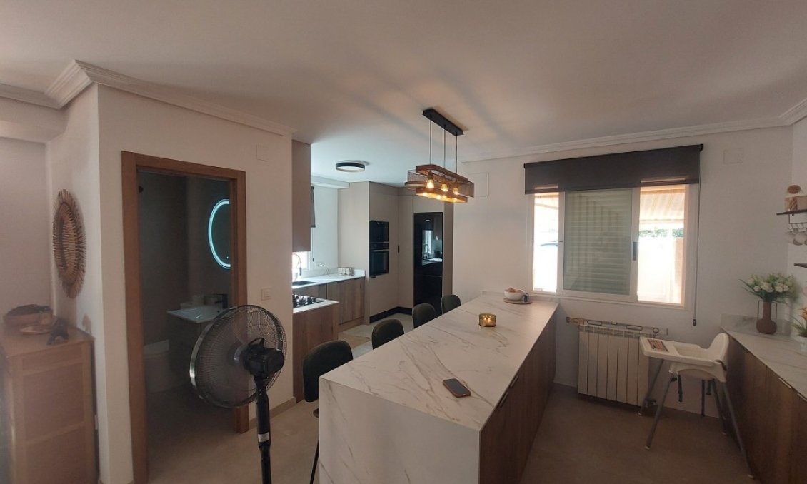 Wiederverkauf - Villa -
Benidorm - Costa Blanca