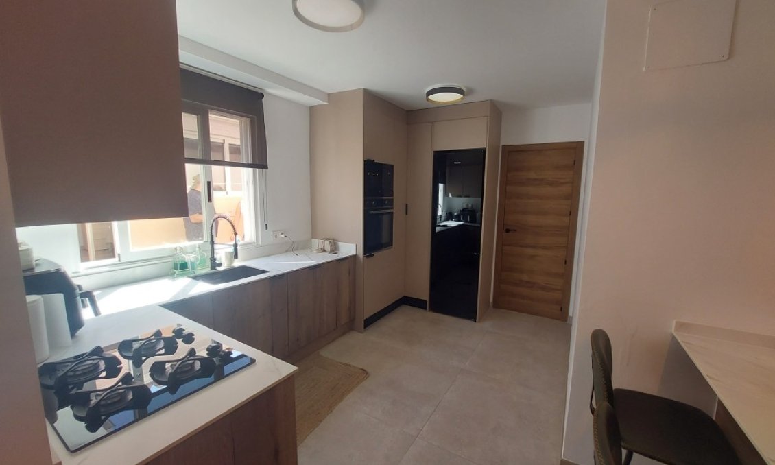 Wiederverkauf - Villa -
Benidorm - Costa Blanca