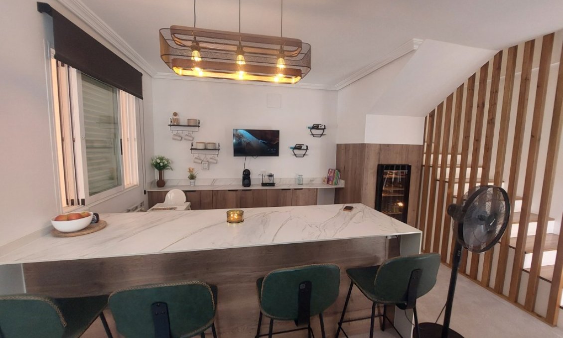 Wiederverkauf - Villa -
Benidorm - Costa Blanca