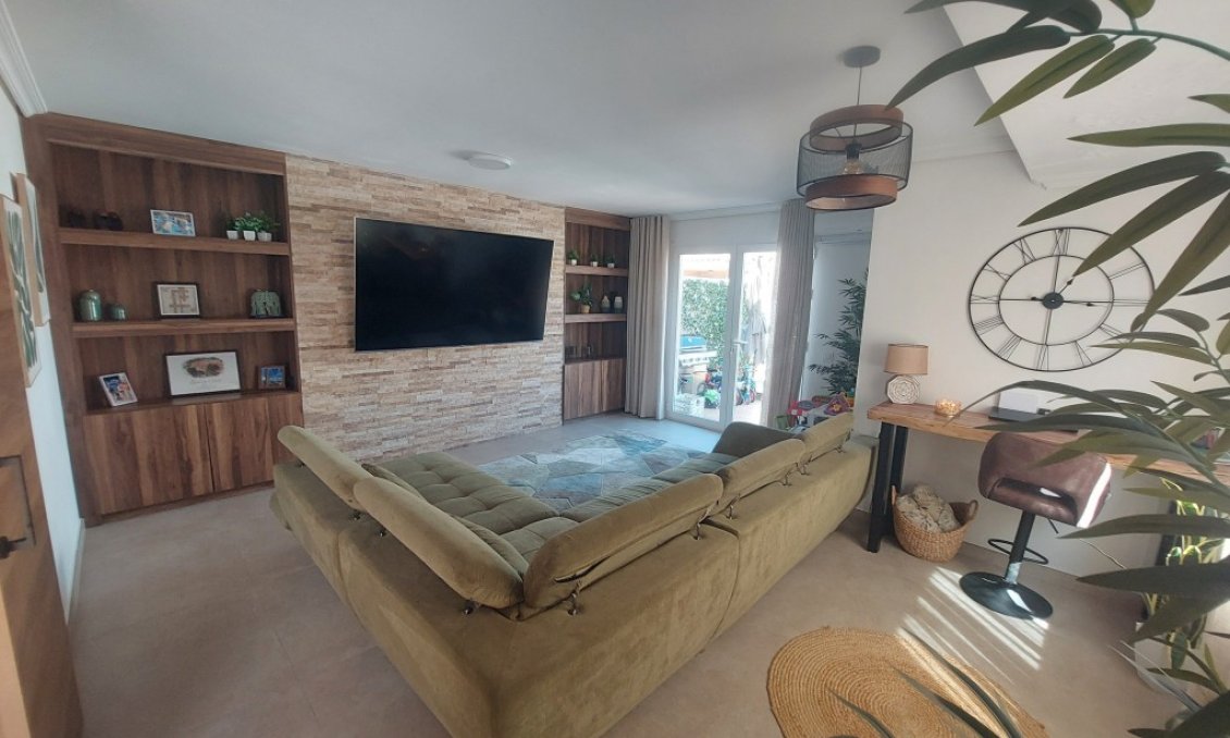 Wiederverkauf - Villa -
Benidorm - Costa Blanca