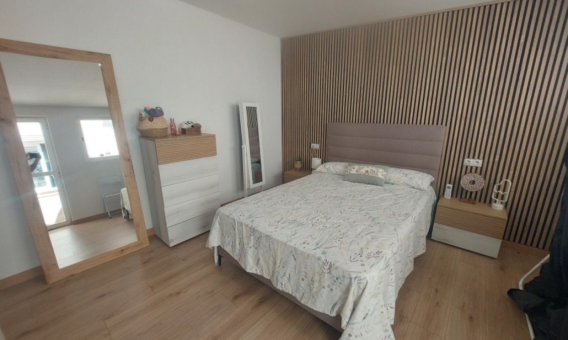 Wiederverkauf - Villa -
Benidorm - Costa Blanca