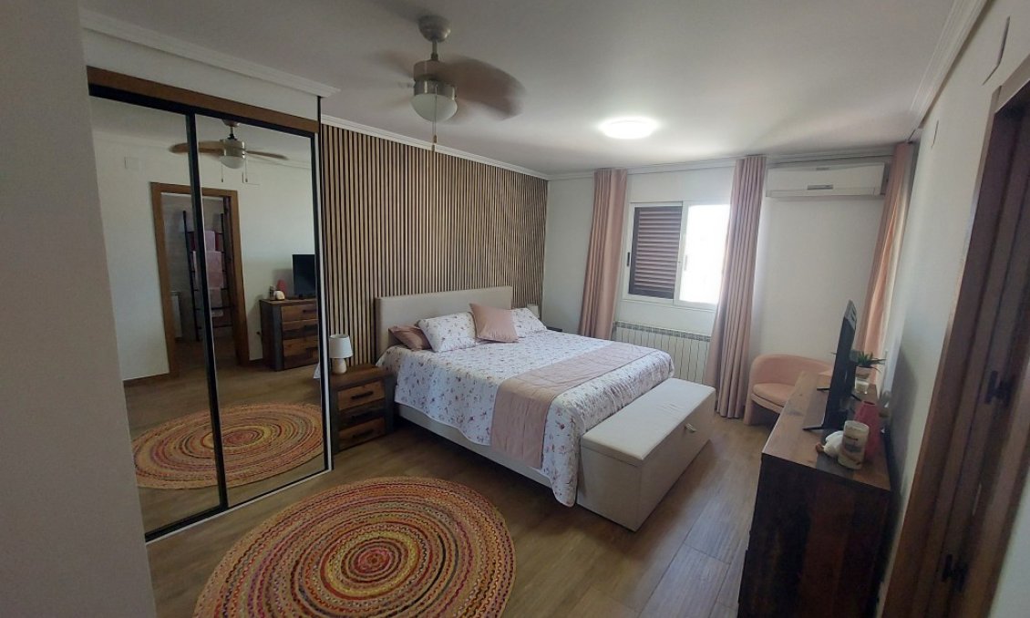 Wiederverkauf - Villa -
Benidorm - Costa Blanca