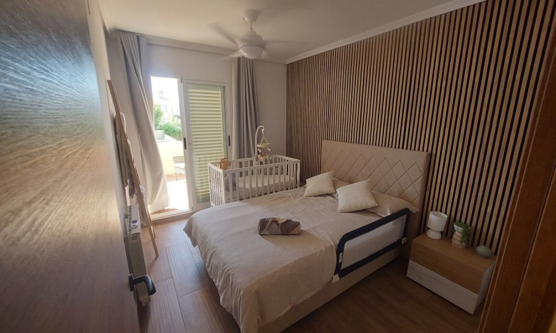 Wiederverkauf - Villa -
Benidorm - Costa Blanca