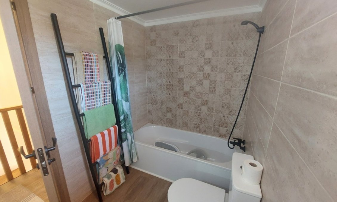 Wiederverkauf - Villa -
Benidorm - Costa Blanca