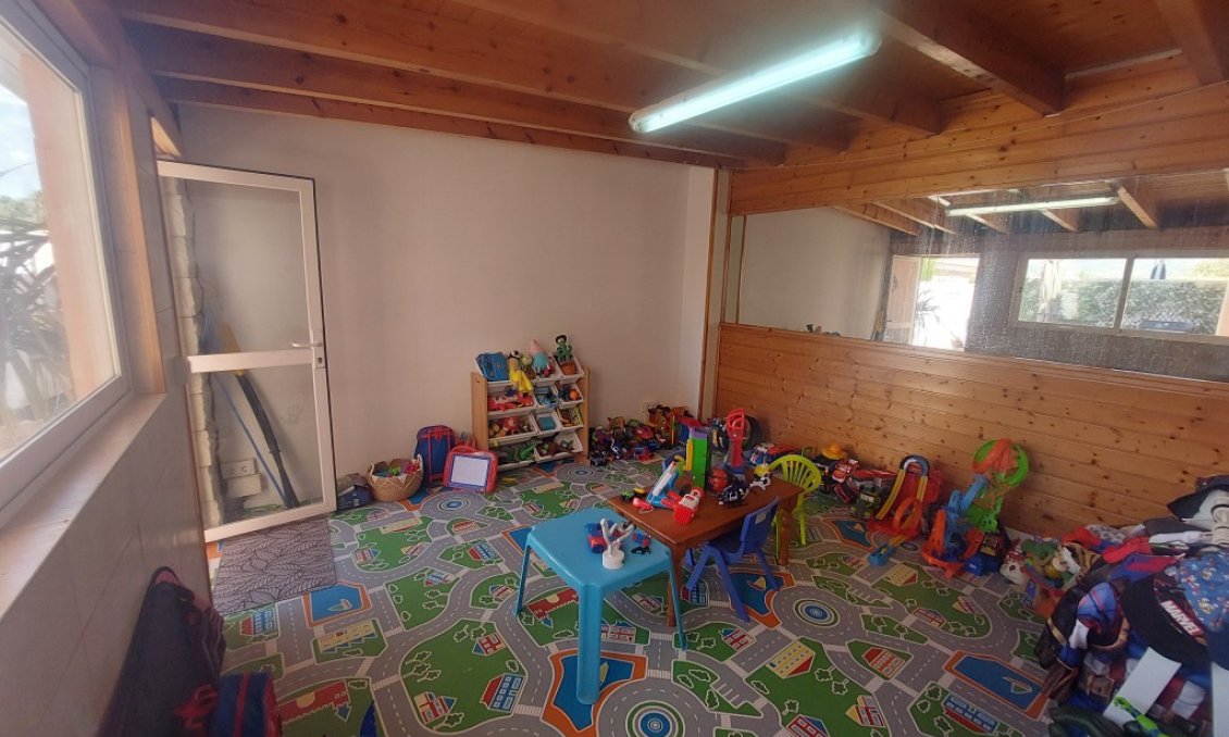 Wiederverkauf - Villa -
Benidorm - Costa Blanca