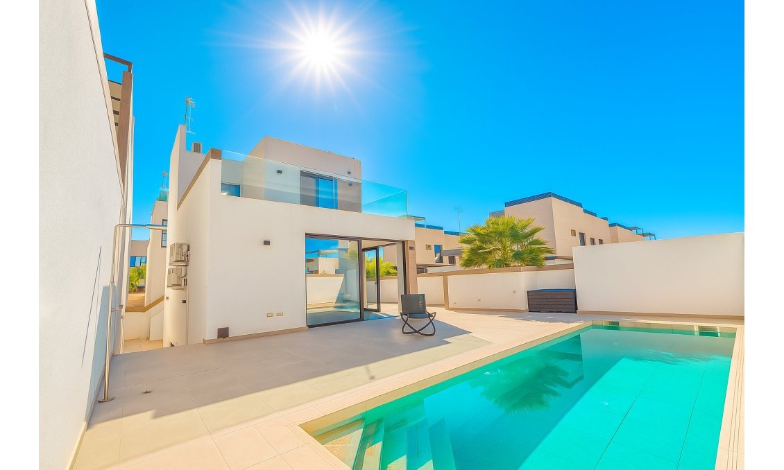 Resale - Villa -
Benijofar - Costa Blanca