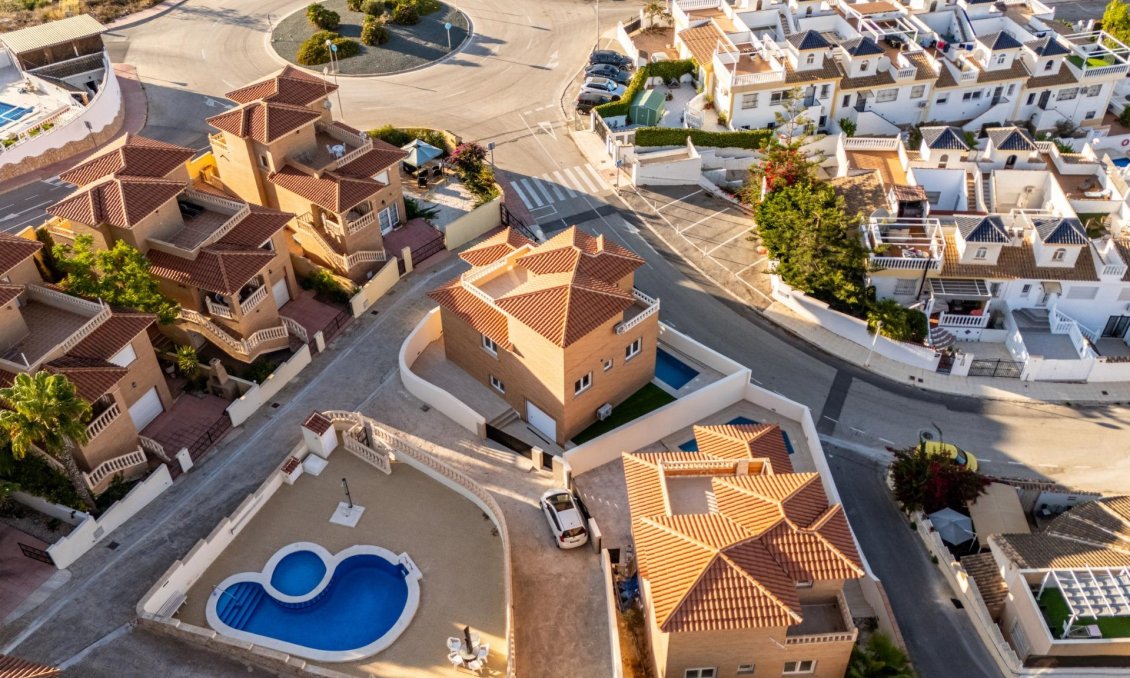 Neue Gebäude - Villa -
Rojales - Ciudad Quesada