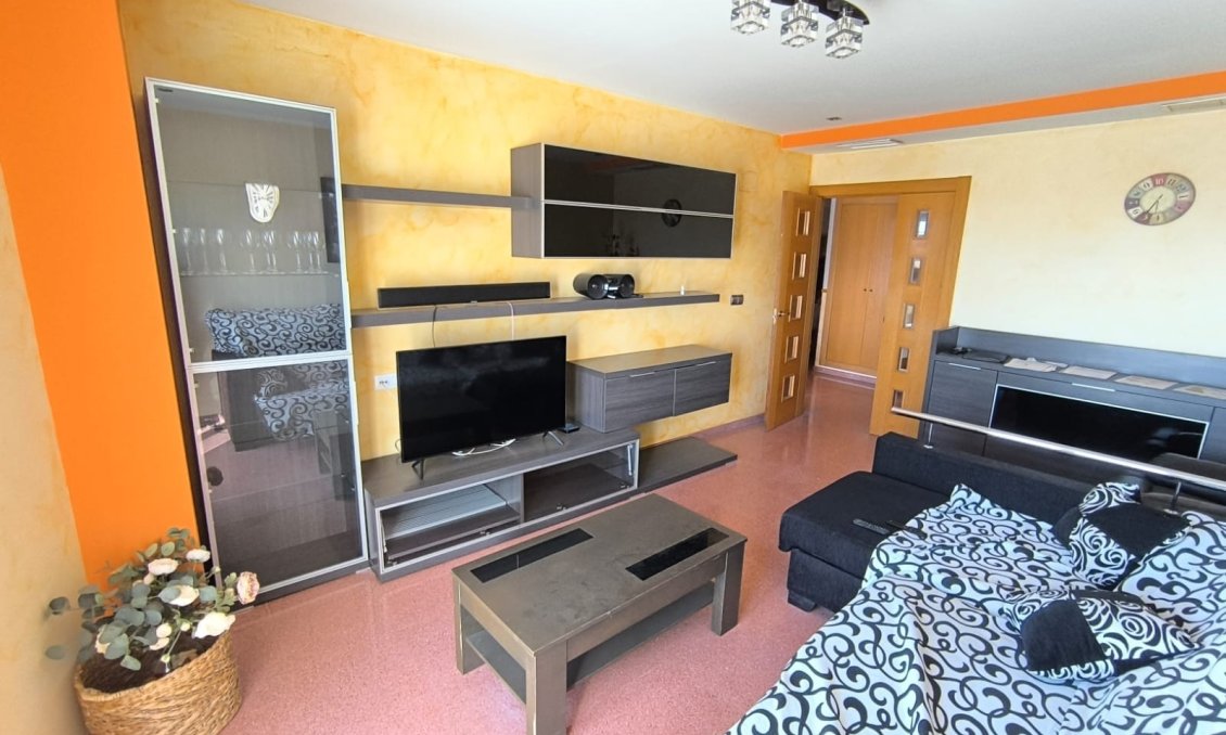 Resale - Apartment -
Sax - Inland