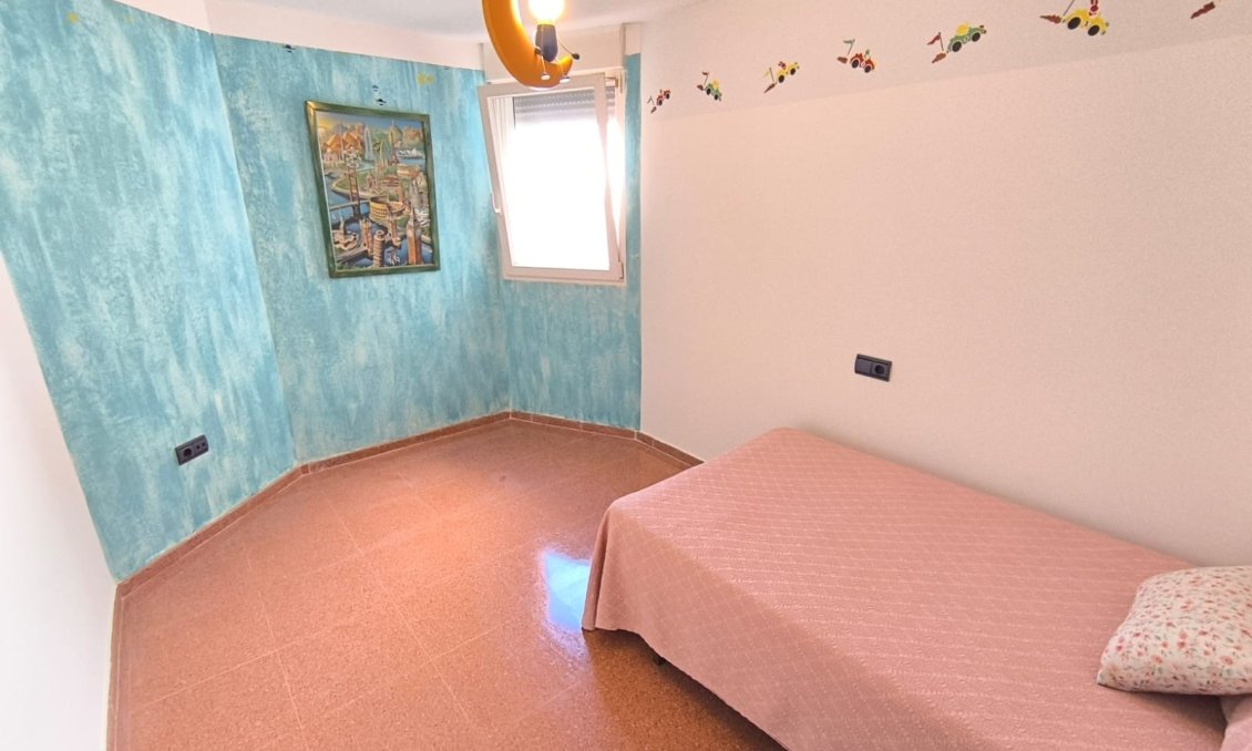 Resale - Apartment -
Sax - Inland