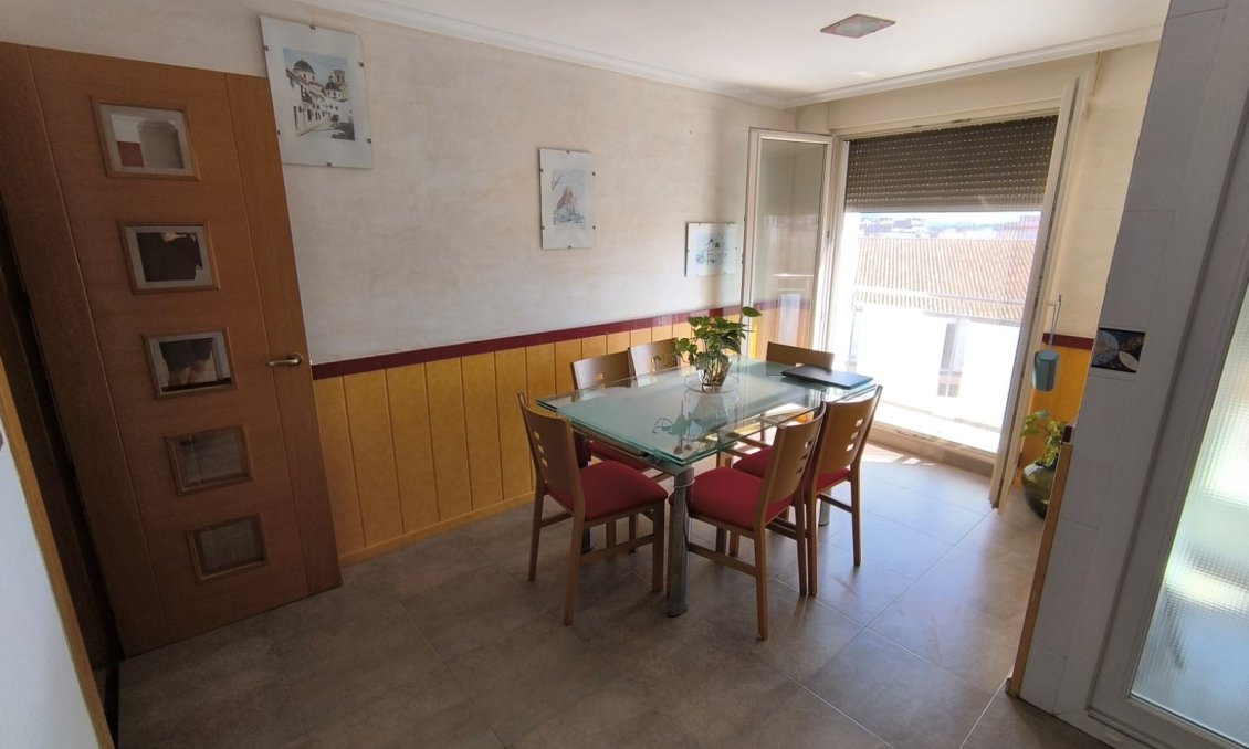 Resale - Apartment -
Sax - Inland