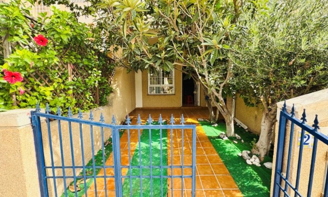 Resale - Duplex -
Torrevieja - Costa Blanca