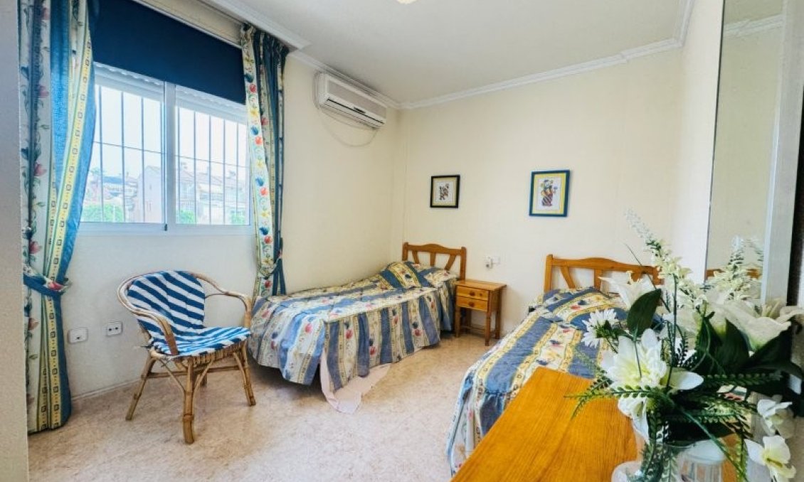 Resale - Duplex -
Torrevieja - Costa Blanca