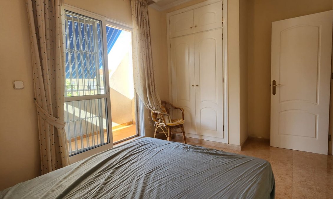 Resale - Duplex -
Torrevieja - Costa Blanca