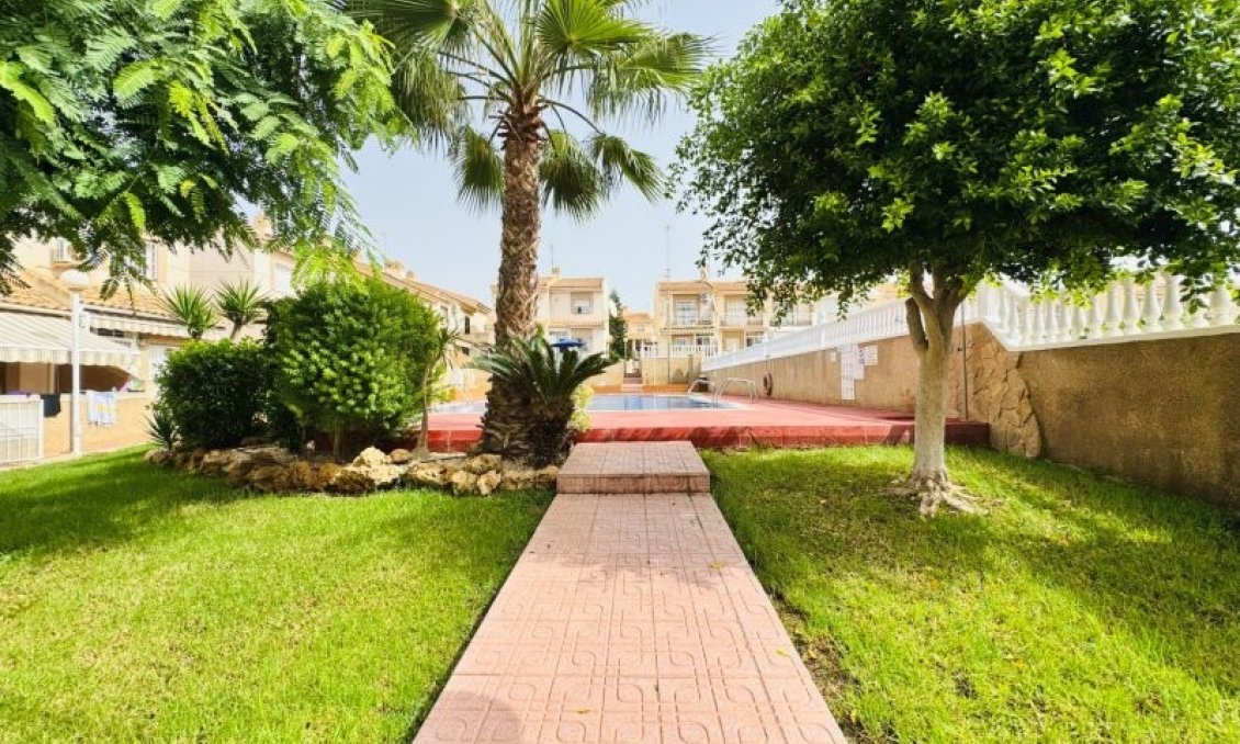 Resale - Duplex -
Torrevieja - Costa Blanca