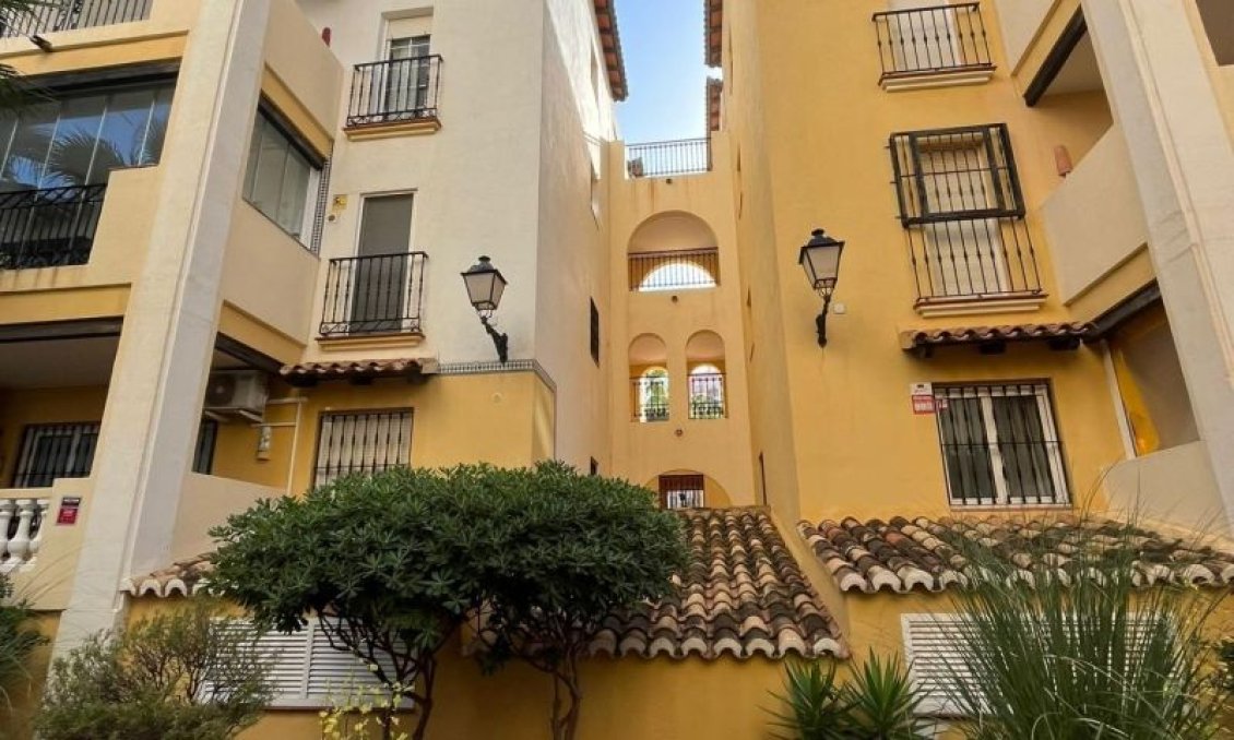 Használt Ingatlanok - Apartman -
Torrevieja - Costa Blanca