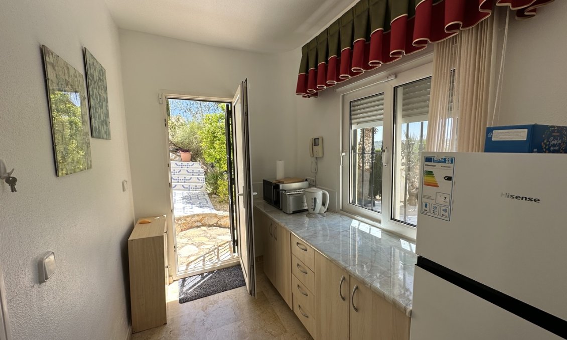 Resale - Villa -
Villamartin - Costa Blanca