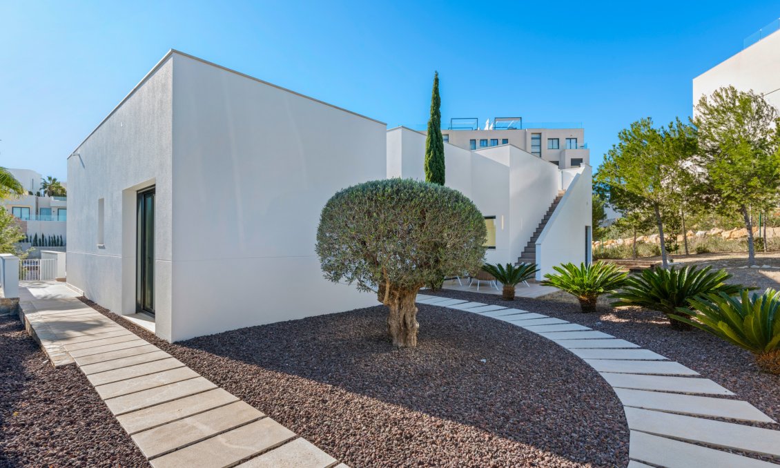 Resale - Villa -
Dehesa de Campoamor - Costa Blanca