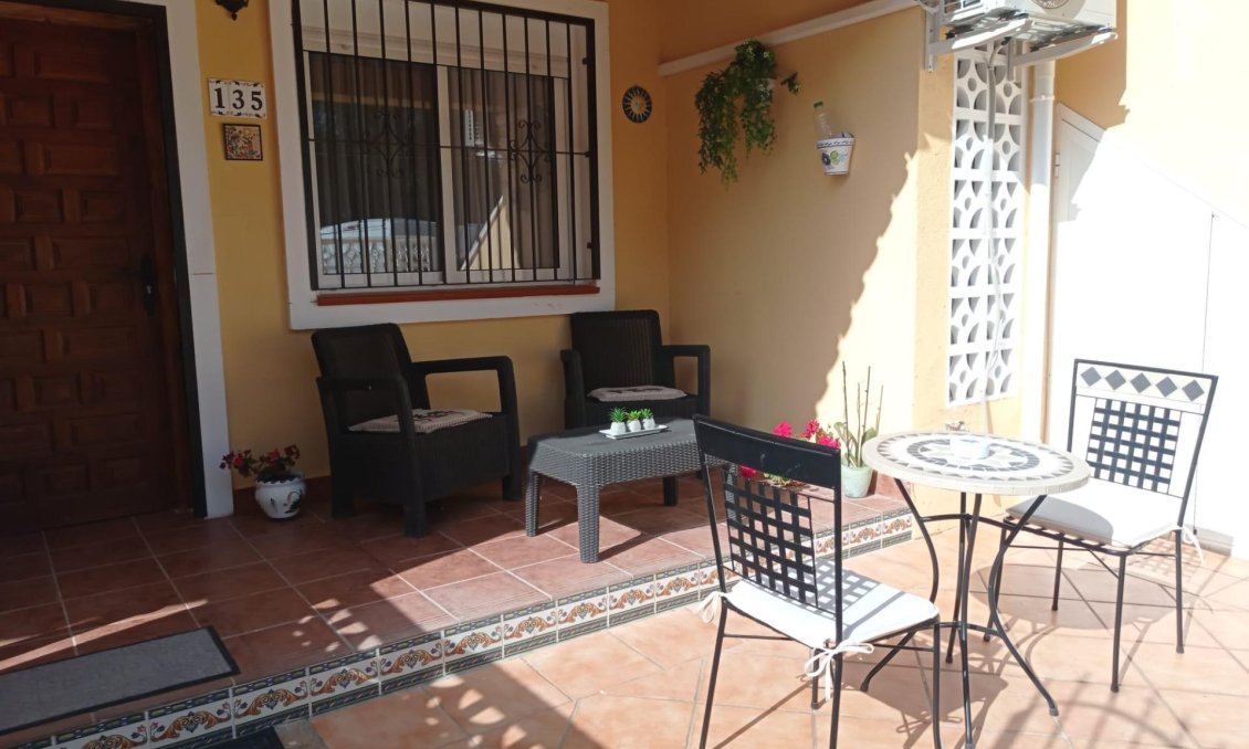 Wiederverkauf - Bungalow -
San Miguel de Salinas - Costa Blanca Sur