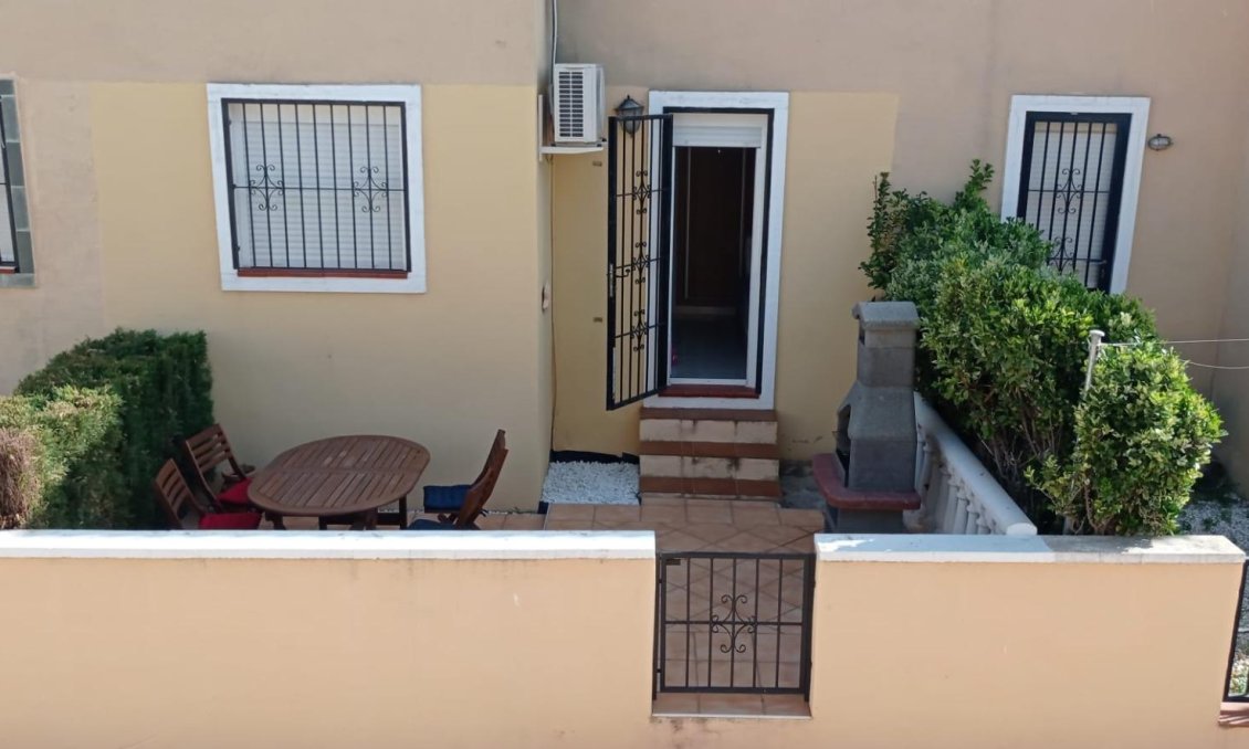 Wiederverkauf - Bungalow -
San Miguel de Salinas - Costa Blanca Sur