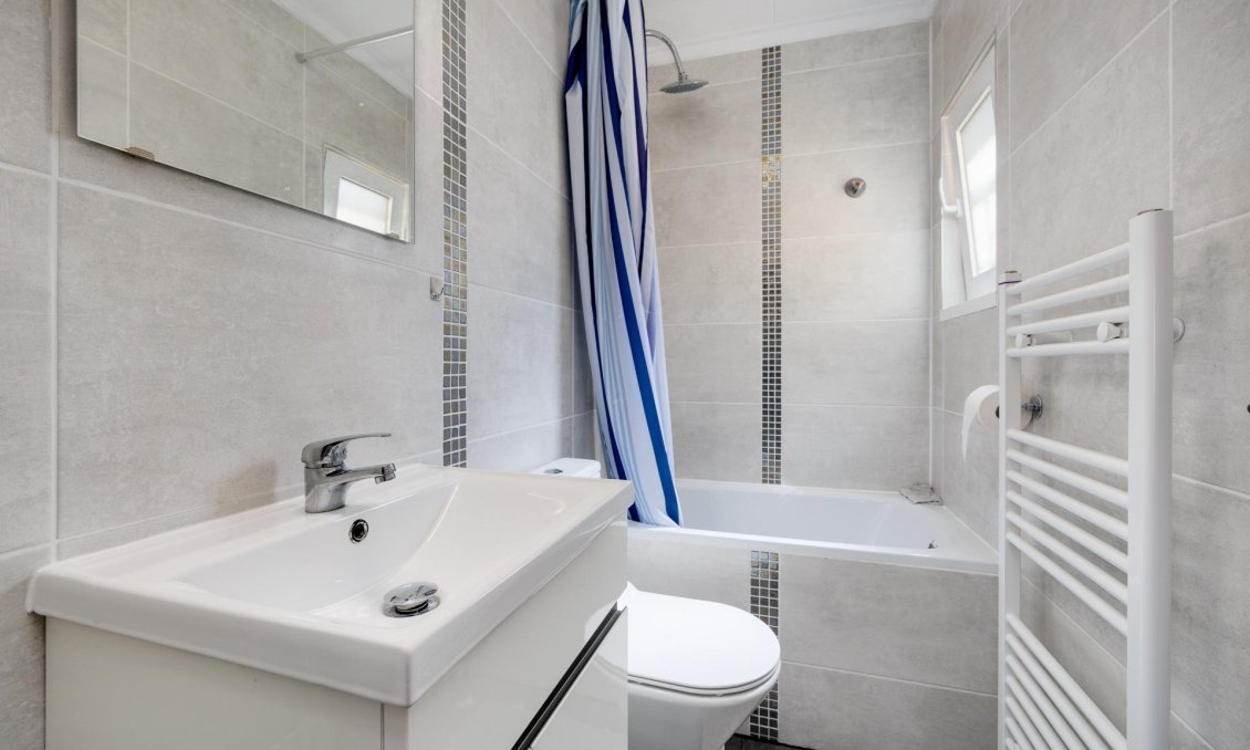 Resale - Villa -
San Fulgencio - La Marina