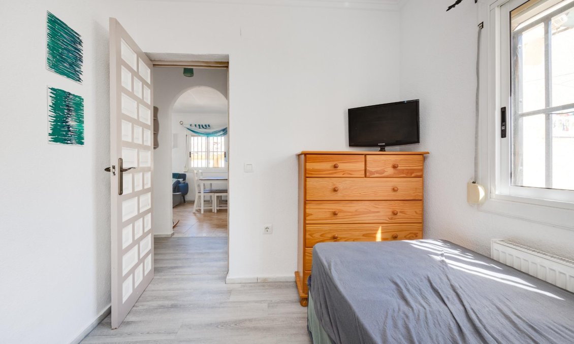 Resale - Villa -
San Fulgencio - La Marina