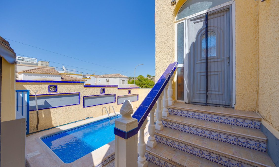 Resale - Villa -
San Fulgencio - La Marina