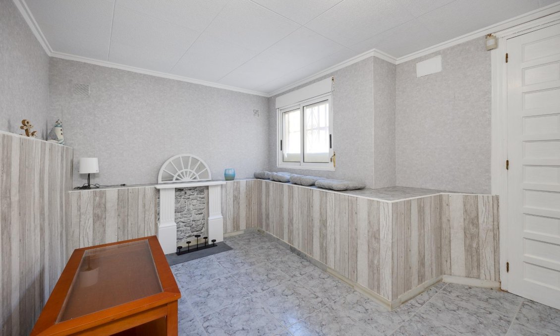 Resale - Villa -
San Fulgencio - La Marina