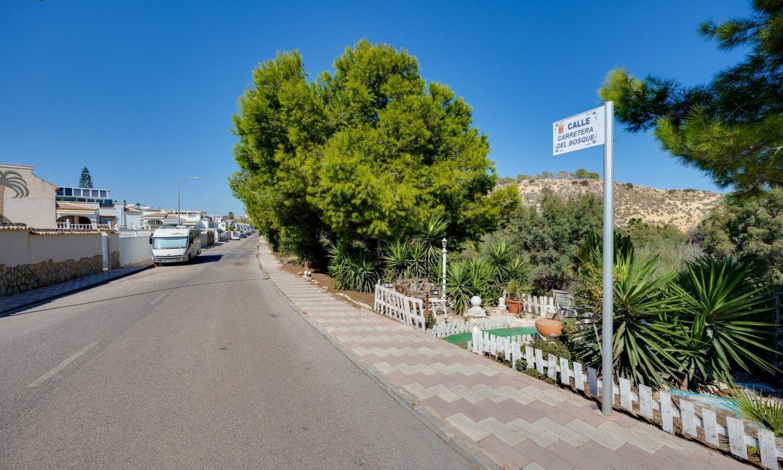 Resale - Villa -
San Fulgencio - La Marina
