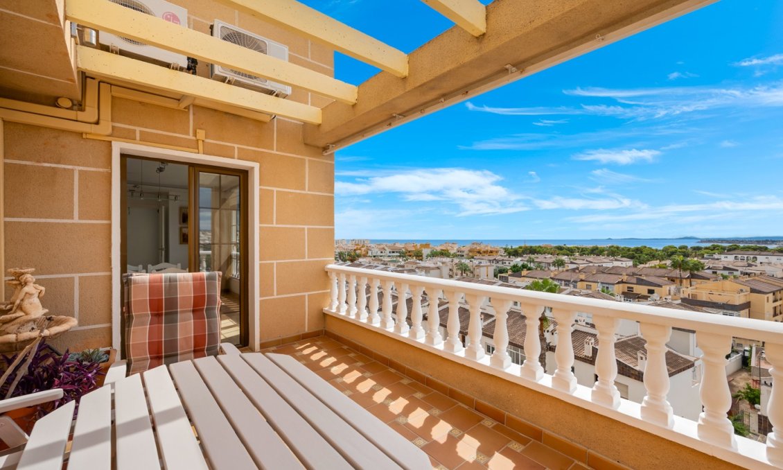 Resale - Apartment -
Punta Prima - Costa Blanca