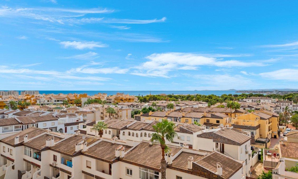 Resale - Apartment -
Punta Prima - Costa Blanca