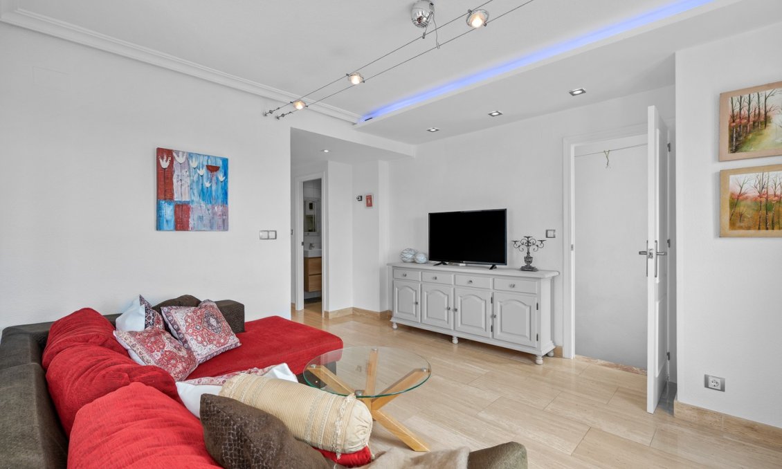 Resale - Apartment -
Punta Prima - Costa Blanca