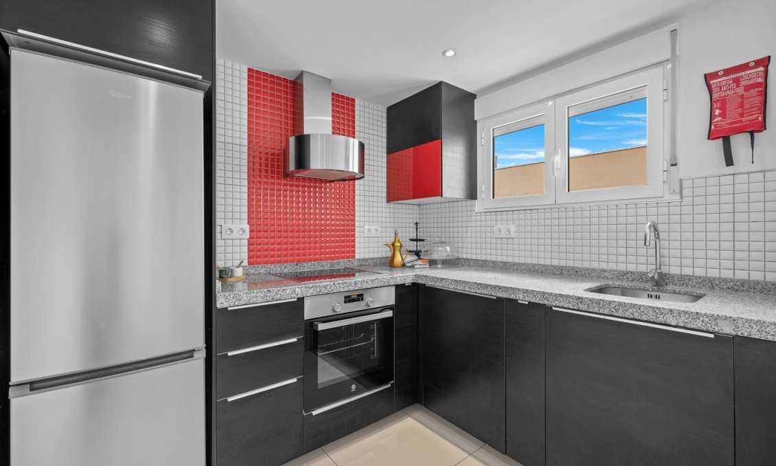 Resale - Apartment -
Punta Prima - Costa Blanca