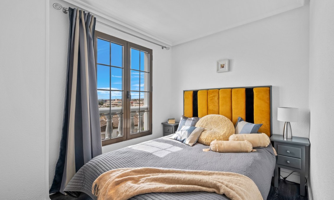 Resale - Apartment -
Punta Prima - Costa Blanca