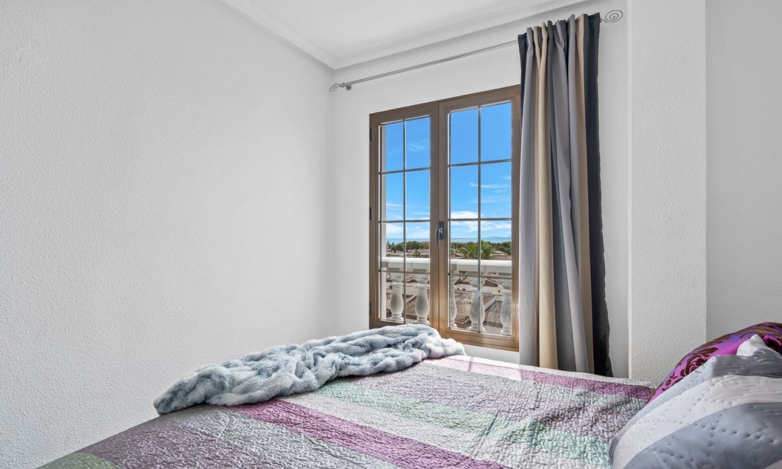 Resale - Apartment -
Punta Prima - Costa Blanca