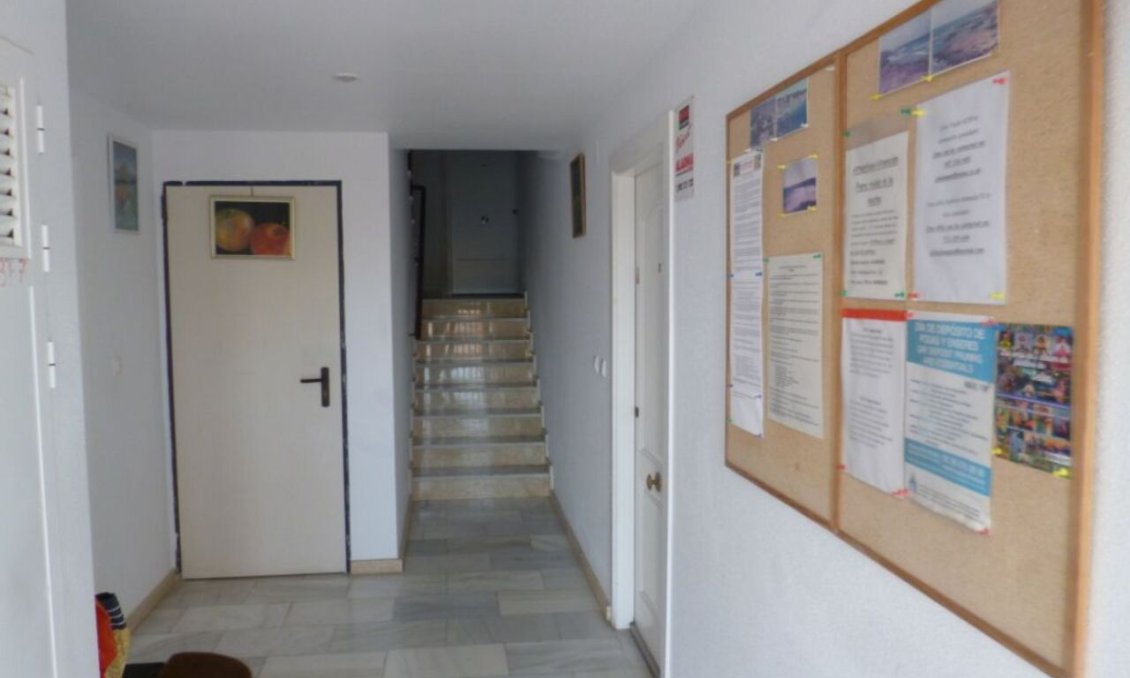 Wiederverkauf - Wohnung -
La Florida - Inland