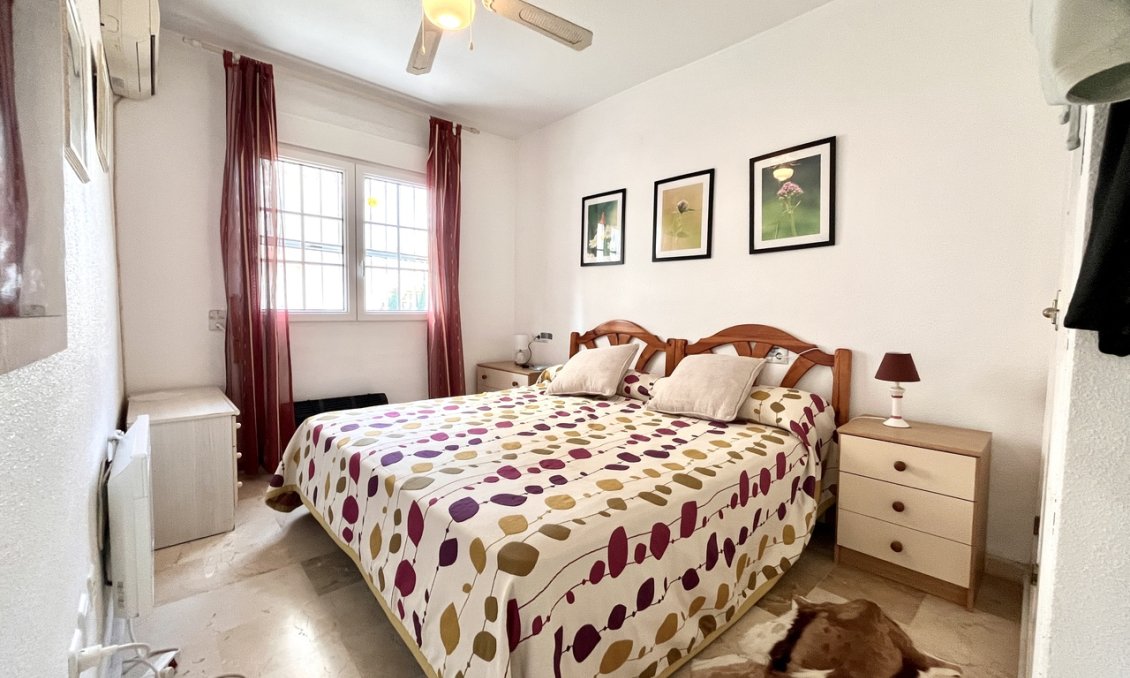 Wiederverkauf - Wohnung -
Playa Flamenca - Costa Blanca